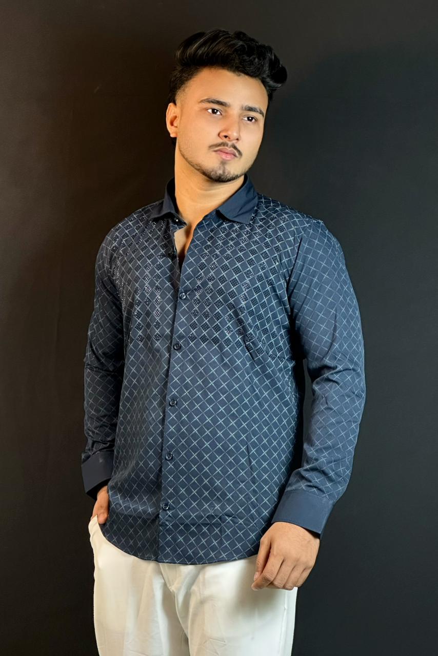 Chinese Nevy Blue Diamond Shape Stone